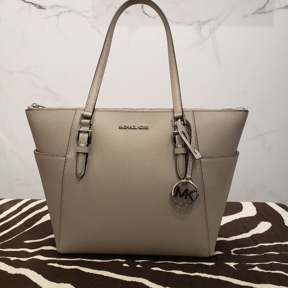 Michael Kors Handbags - Michael Kors Charlotte Large Tote